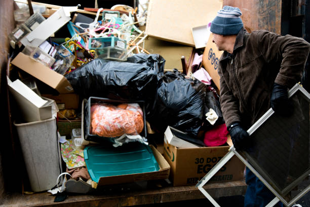 Best Attic Cleanout  in Emerald Lake Hills, CA